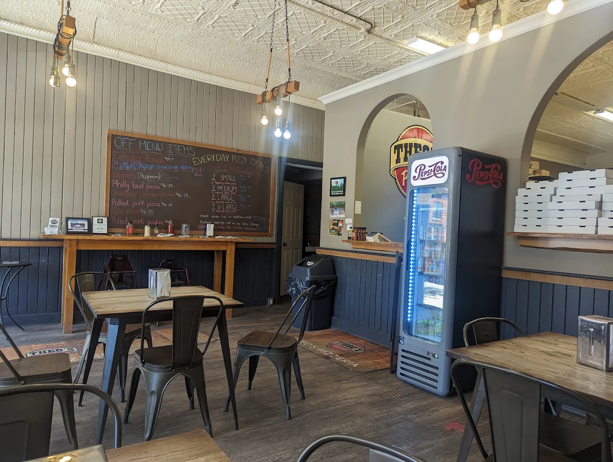 Vibe, Theos Pizzeria
