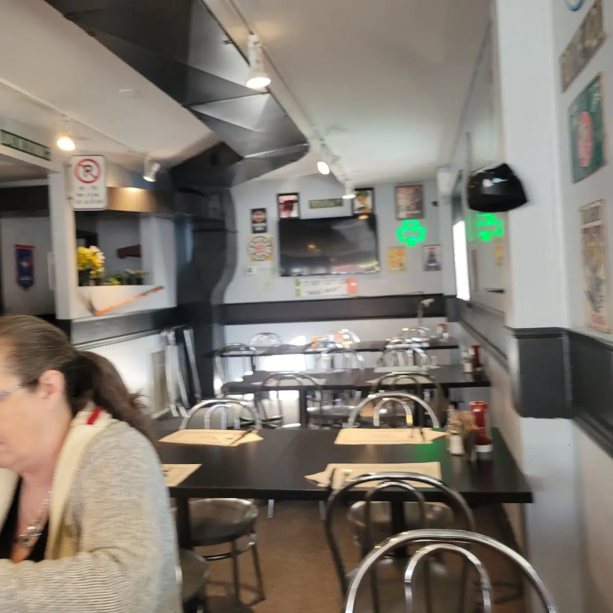 Vibe, Kirks burgers