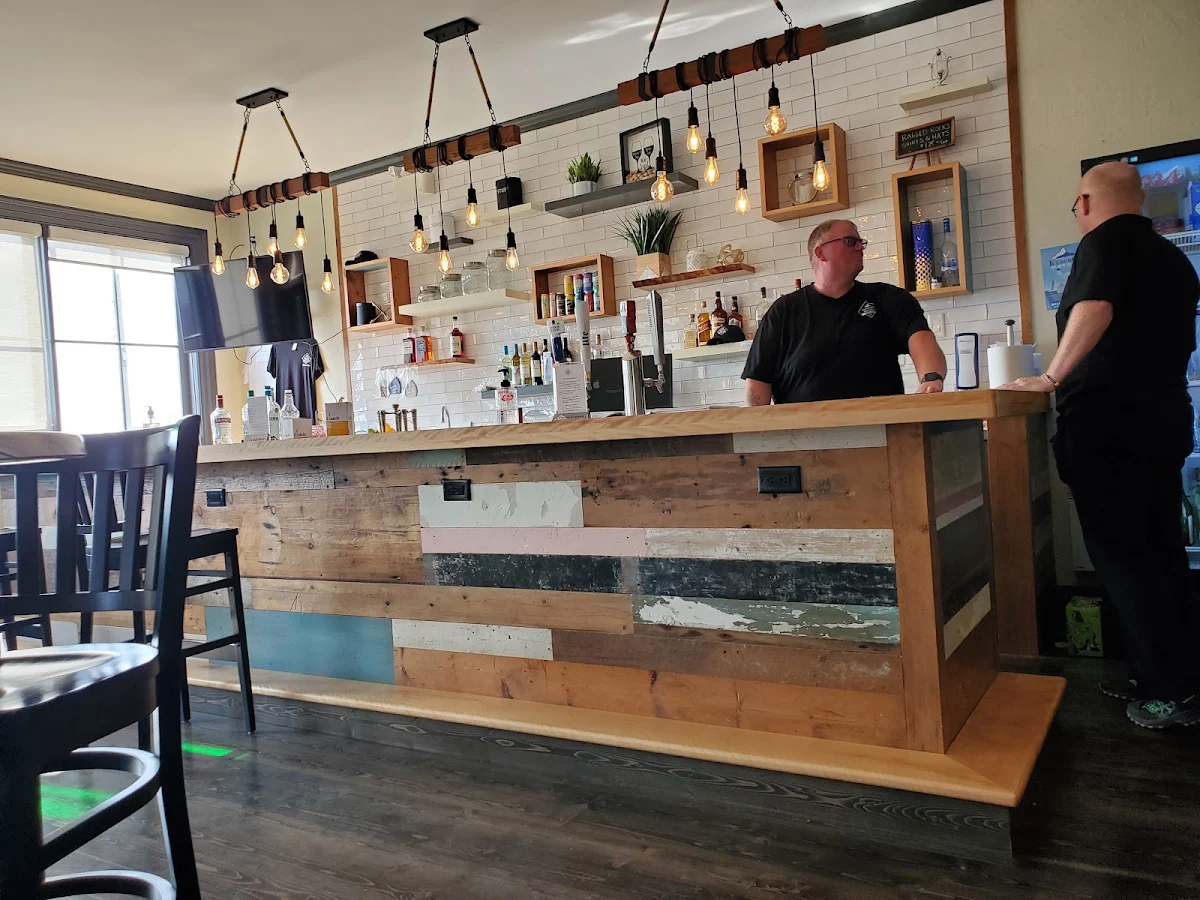 Vibe, Ragged Rocks Gastropub