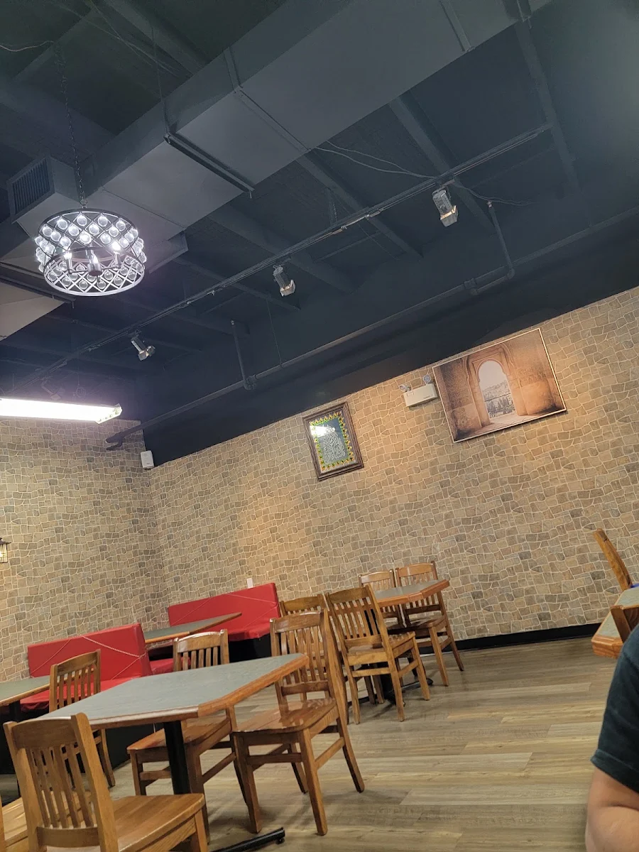 Vibe, Falafel Factory (Larry Uteck Area)