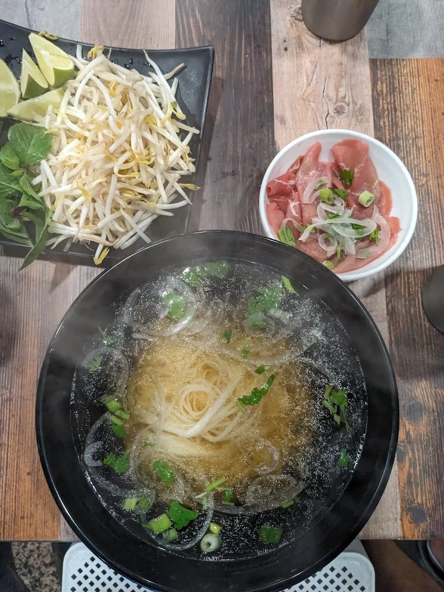 Food & drink, Restaurant I AM PHO (Saint-Laurent)