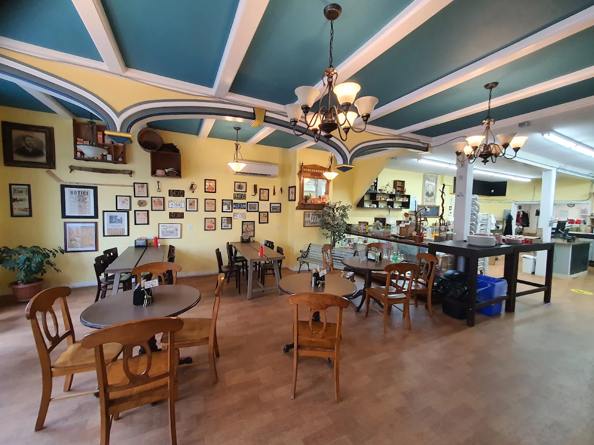 Vibe, Mud Slide Cafe