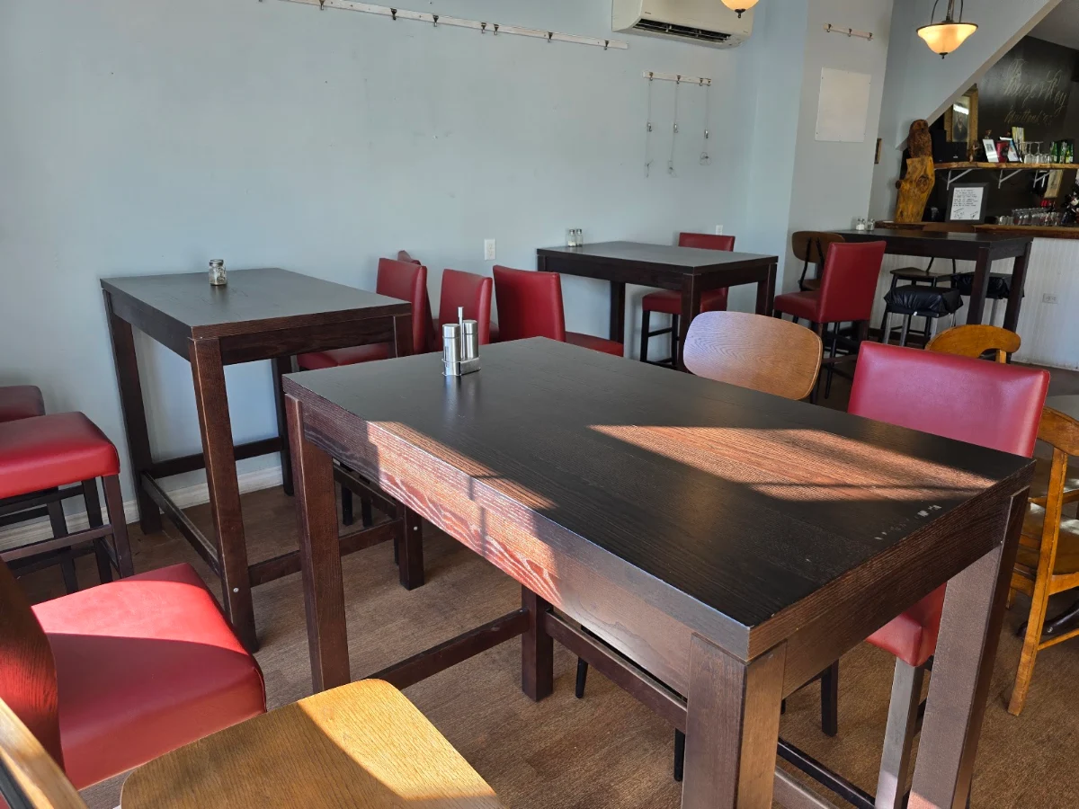 Vibe, Mud Slide Cafe