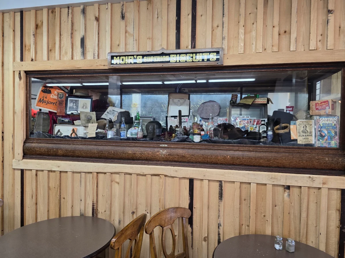 Vibe, Mud Slide Cafe