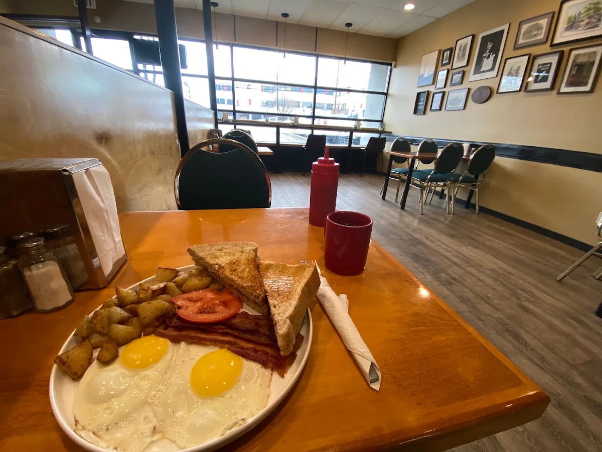 Food & drink, Brown Bag Bistro & Catering