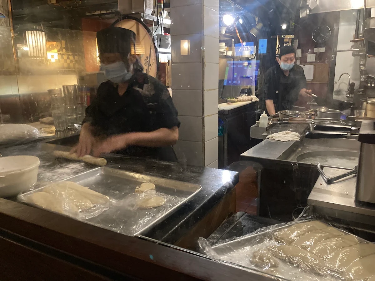 Vibe, Legendary Noodle House