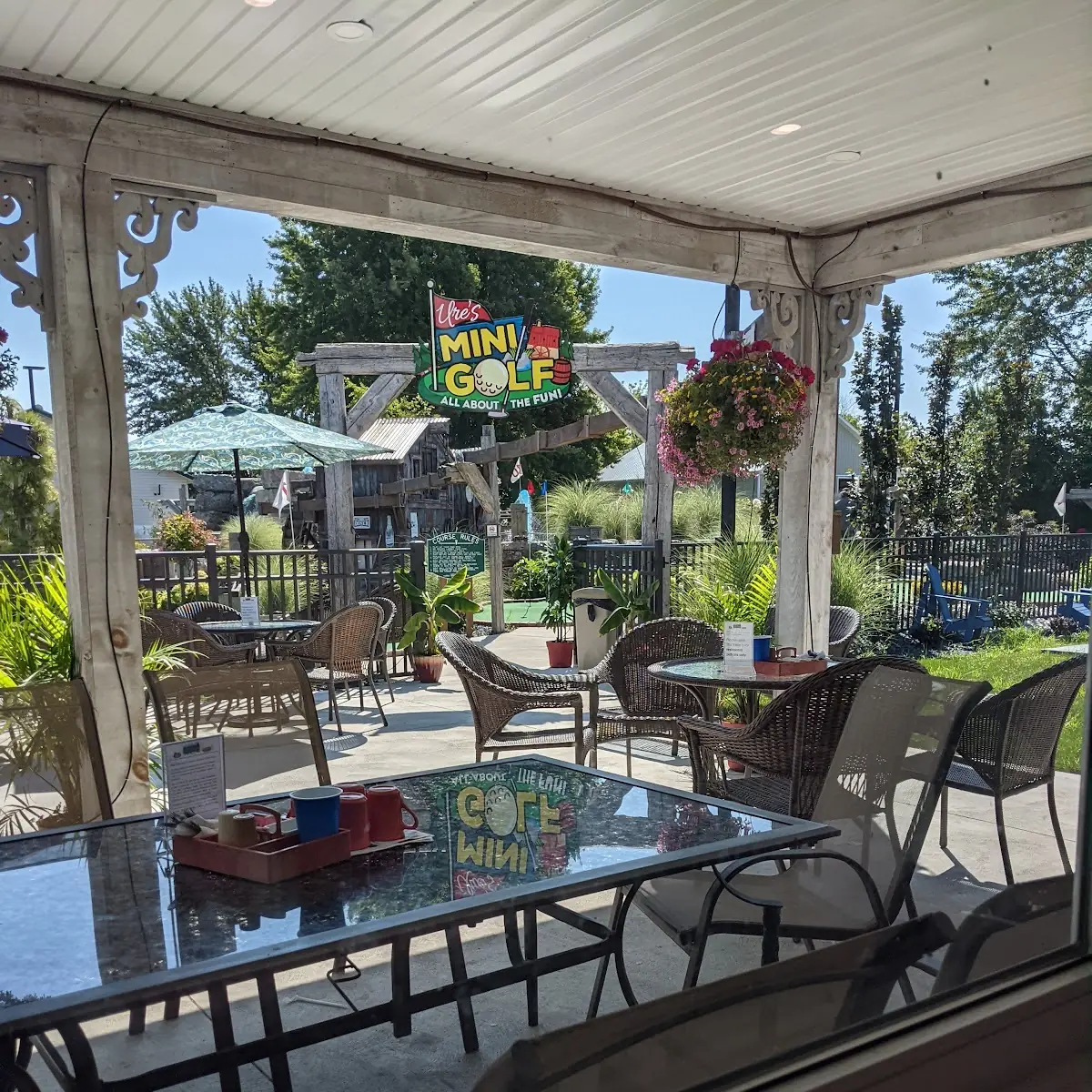 Vibe, Ure's Country Kitchen