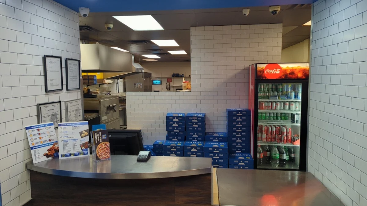 Vibe, Pizza 73
