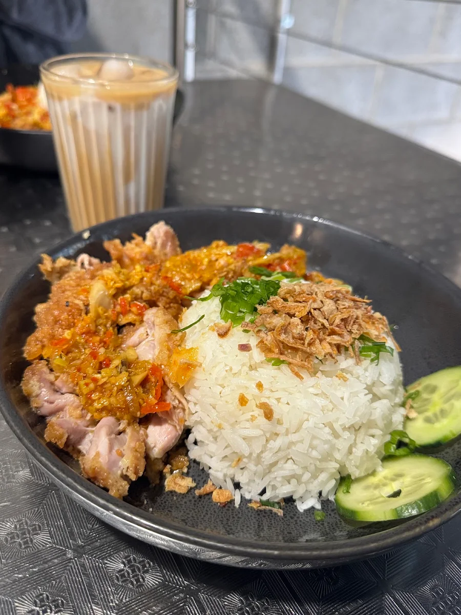Food & drink, Abang abang Indonesian Eatery