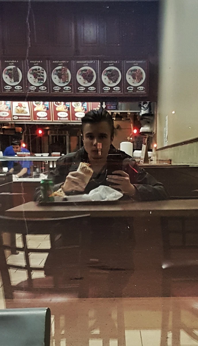 Vibe, Shawarma House