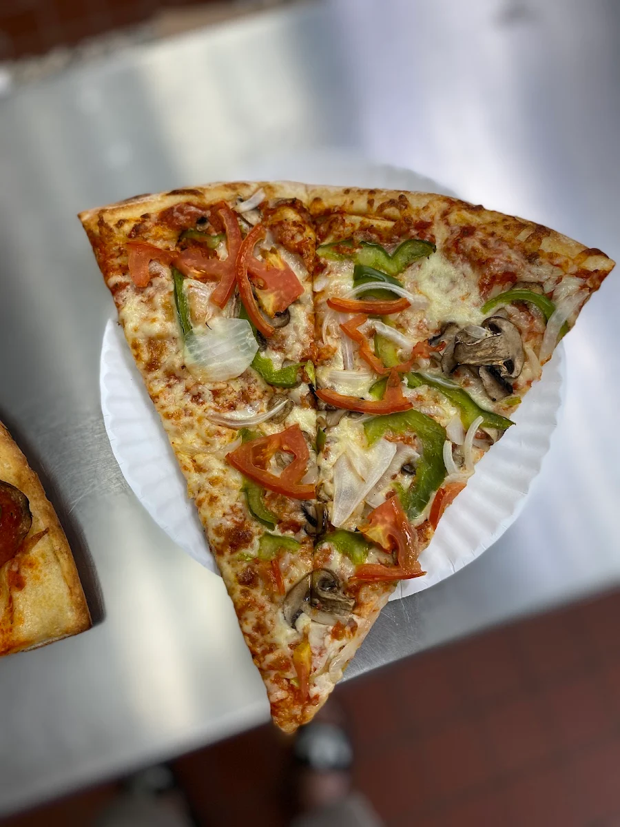 Food & drink, Luca Pizza