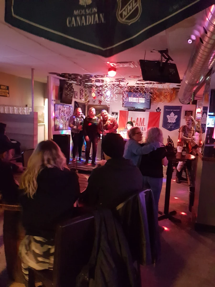 Vibe, Mimico Pub & Grill