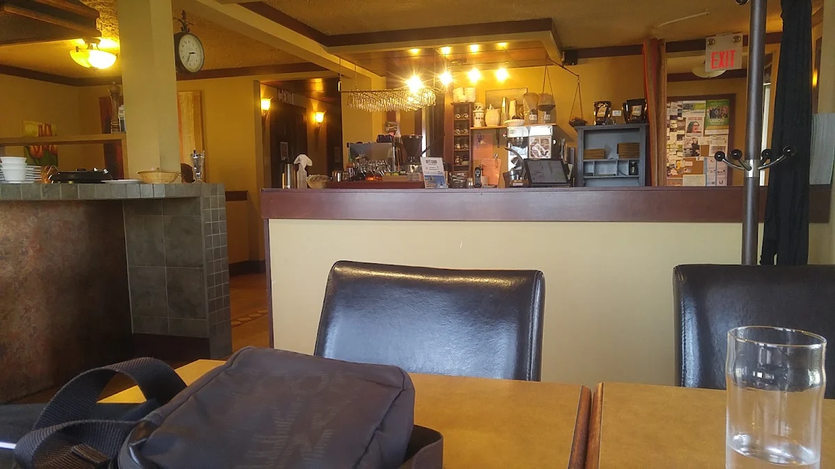 Vibe, Cafe Archibald