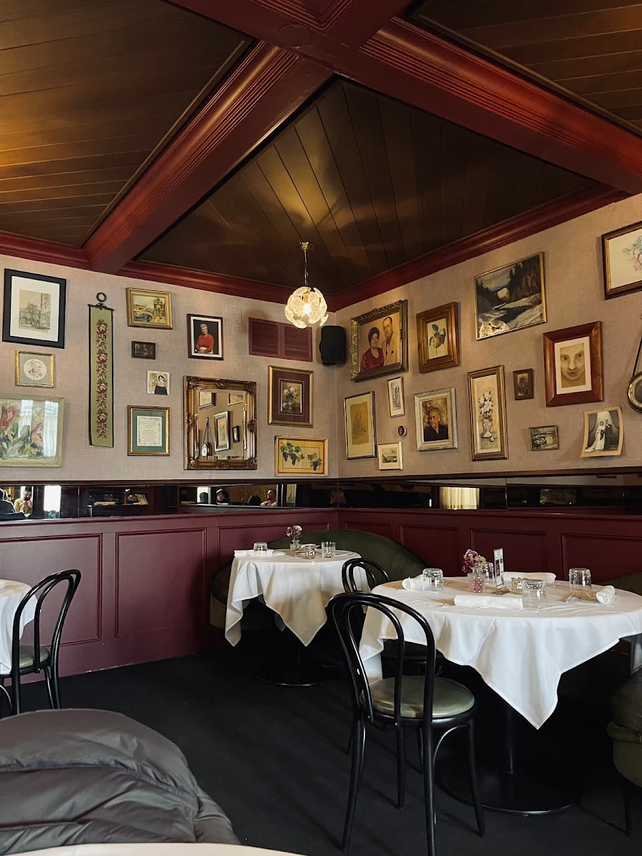 Vibe, Piano Piano Restaurant