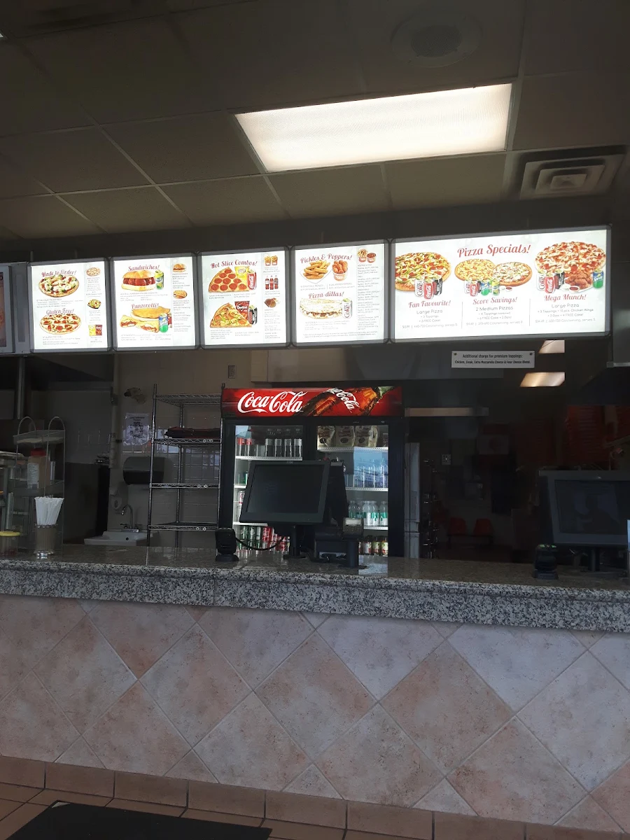 Menu, Pizza Pizza