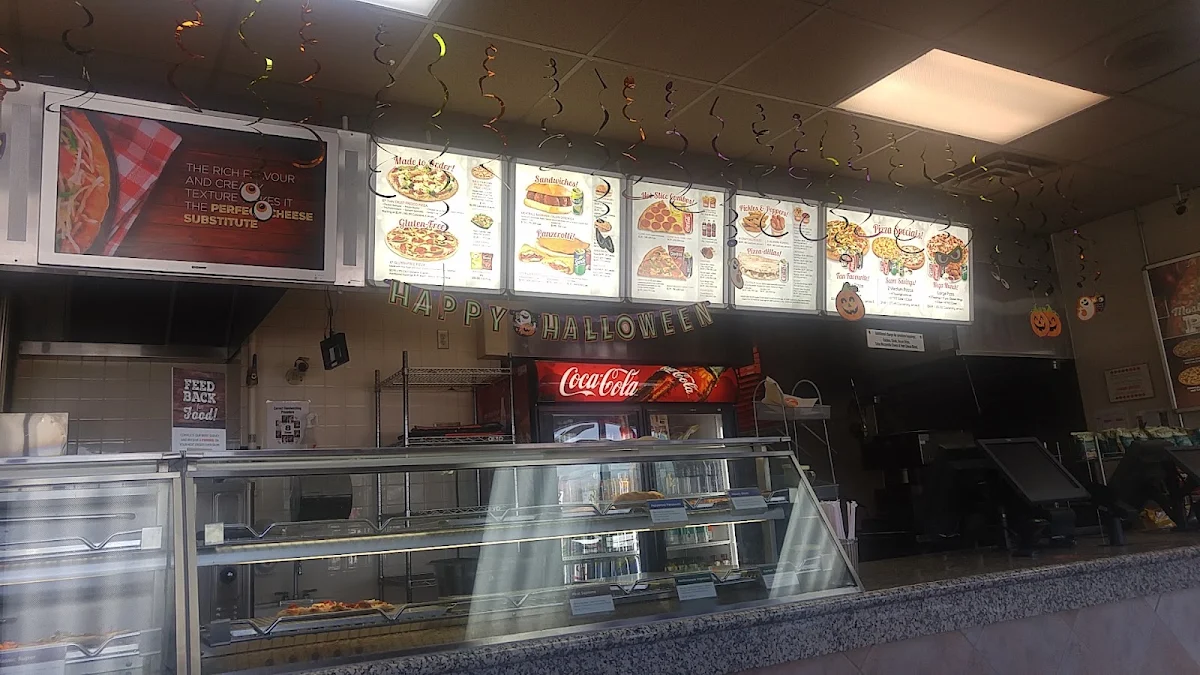 Vibe, Pizza Pizza