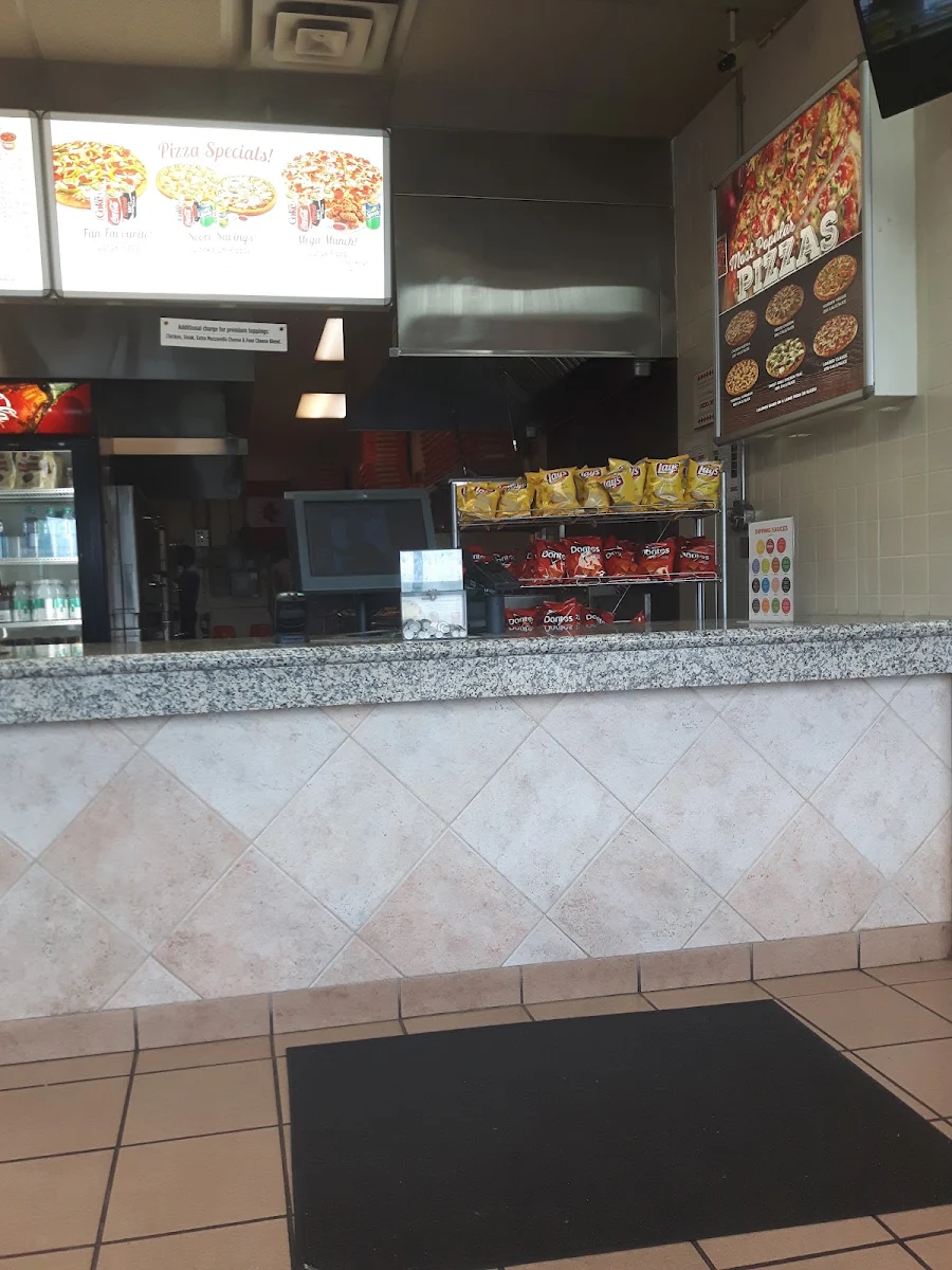Vibe, Pizza Pizza