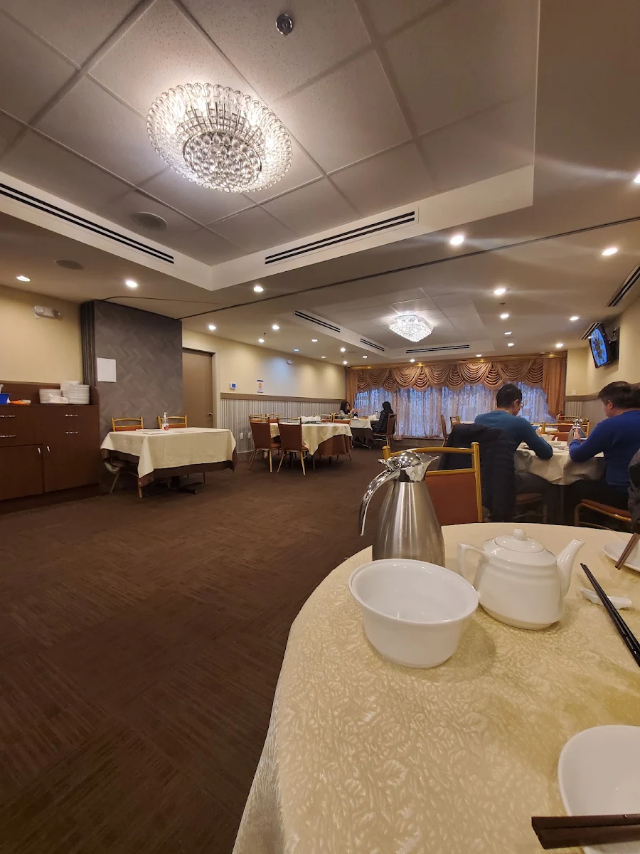 Vibe, Golden Paramount Seafood Restaurant