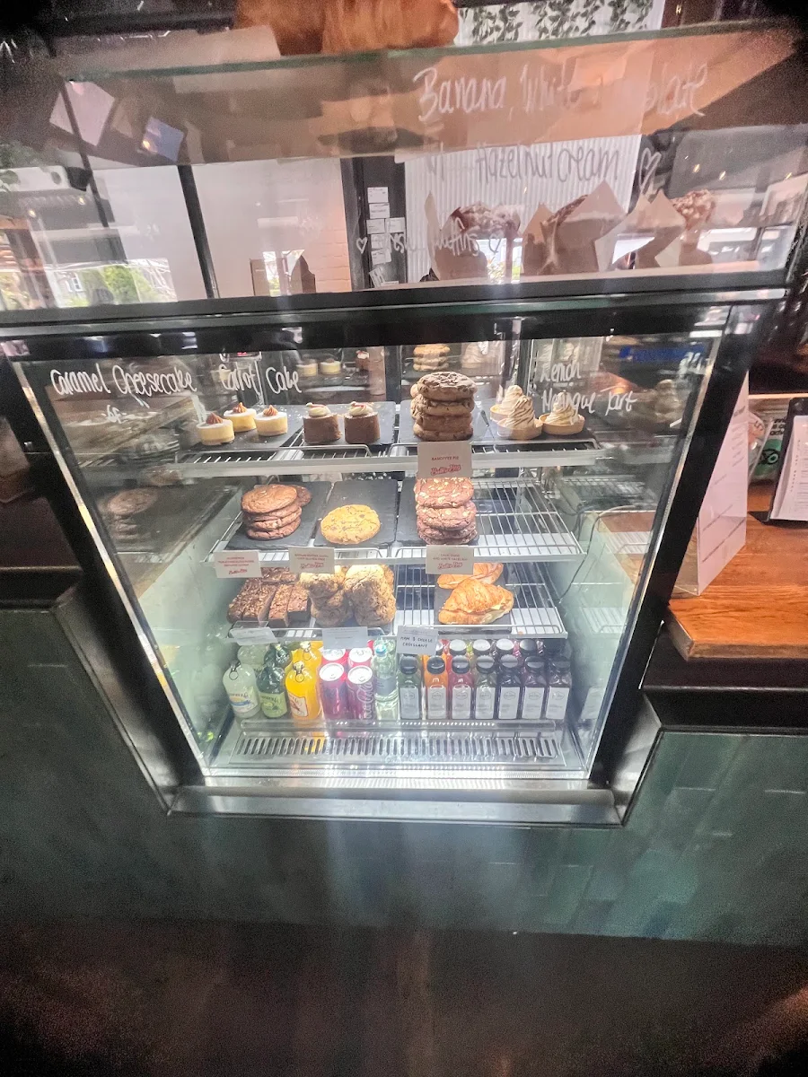 Vibe, Daark Espresso