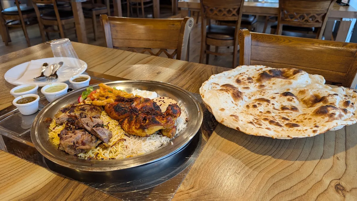 Food & drink, YEMENI PALACE RESTAURANT مطعم القصر اليمني
