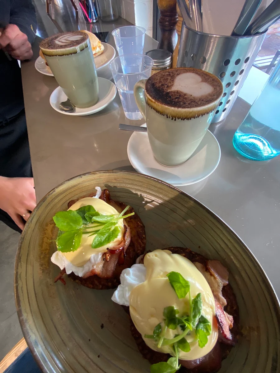 Food & drink, M & O Cafe