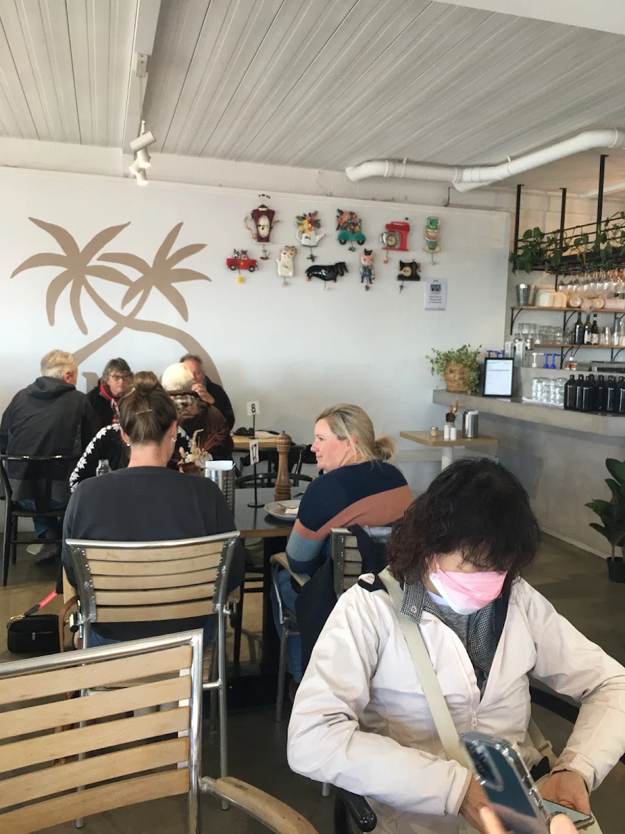 Vibe, M & O Cafe