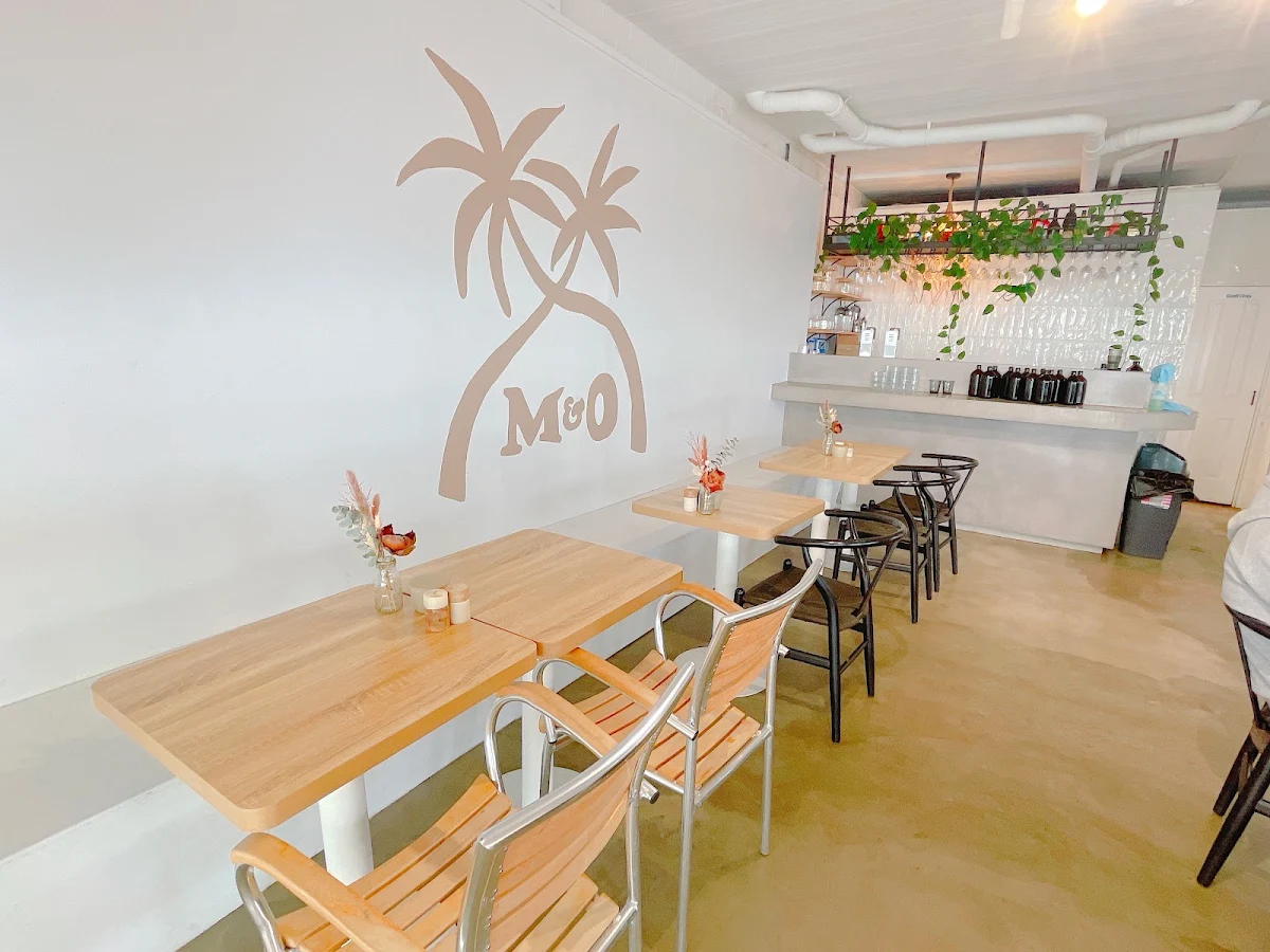 Vibe, M & O Cafe