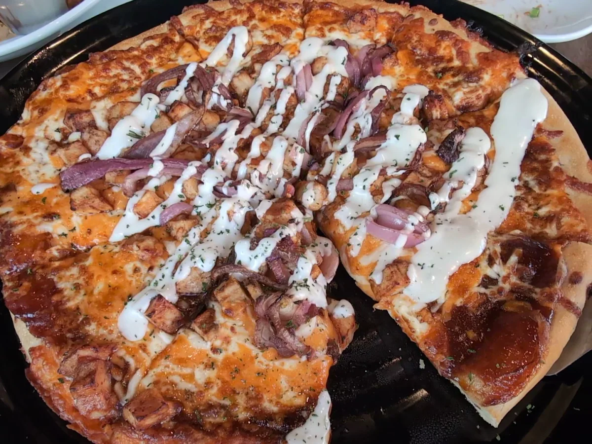 Food & drink, Boston Pizza