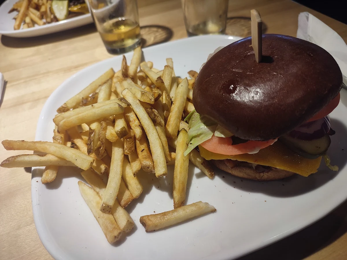Food & drink, Boston Pizza