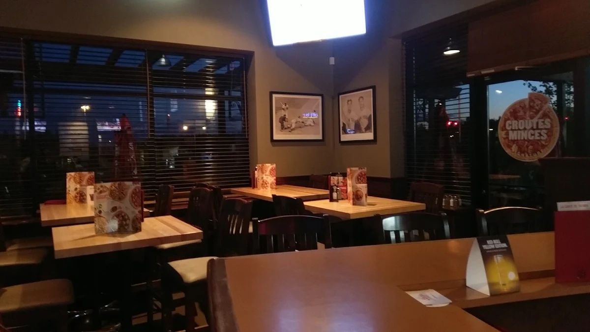 Vibe, Boston Pizza