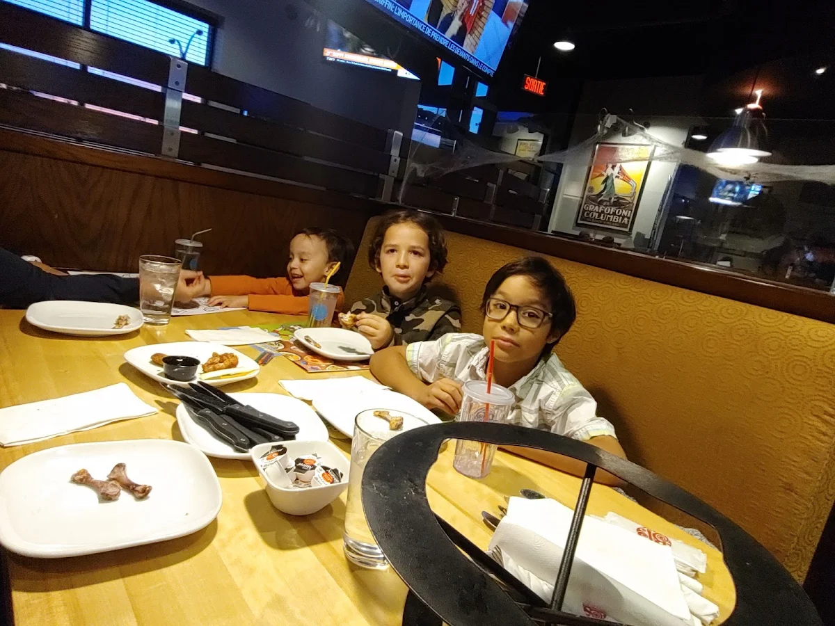 Vibe, Boston Pizza