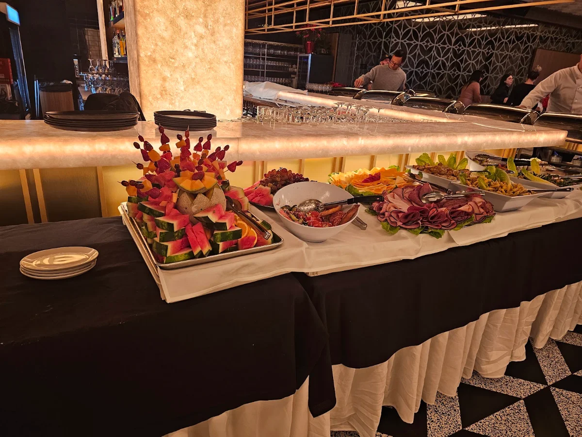 Vibe, Mirela's Steakhouse and Cigar Lounge