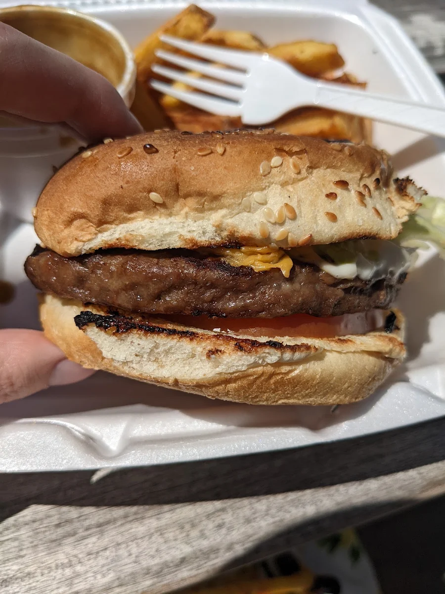 Food & drink, MyBURGER