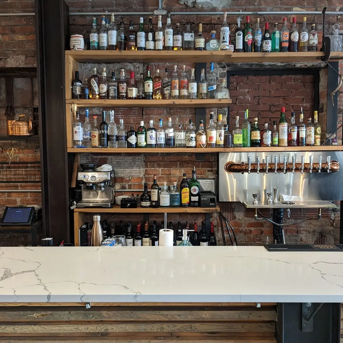 Vibe, Gladstone Commons