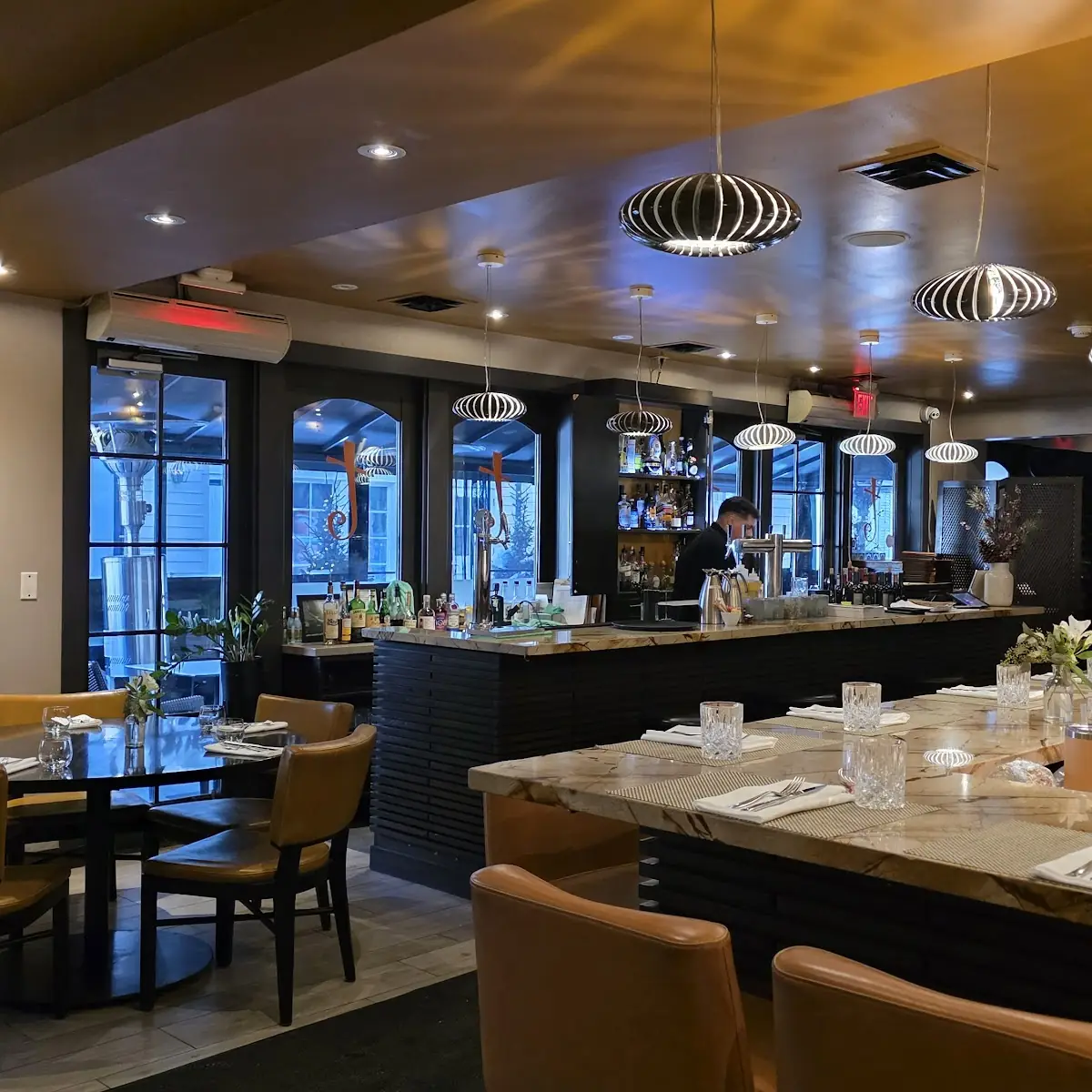 Vibe, Treadwell Cuisine