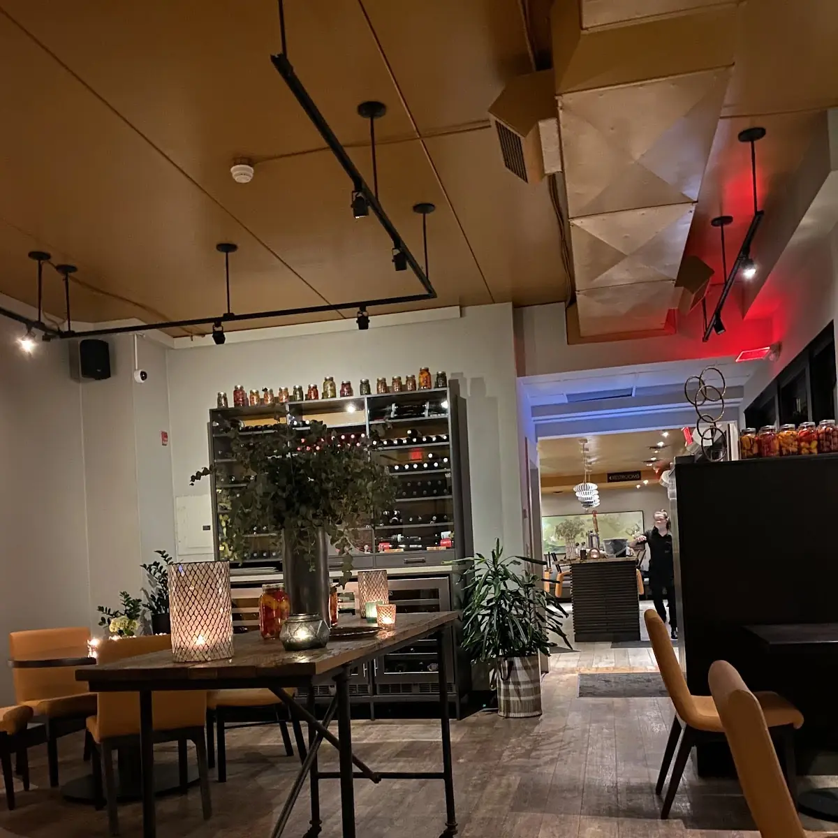 Vibe, Treadwell Cuisine