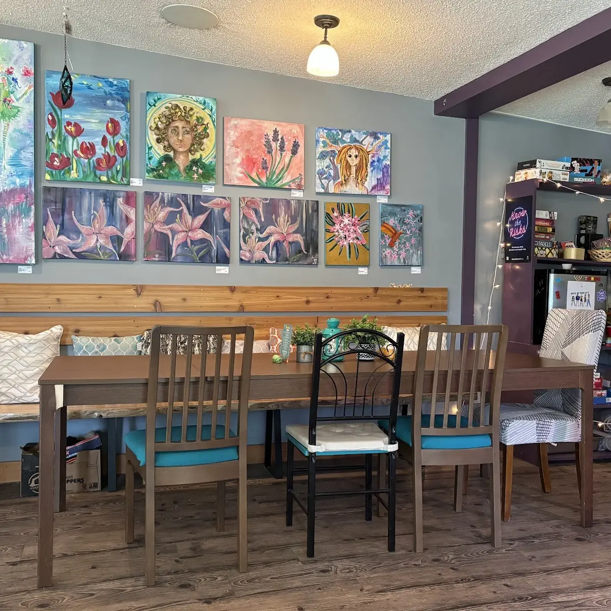 Vibe, The Montrose Local