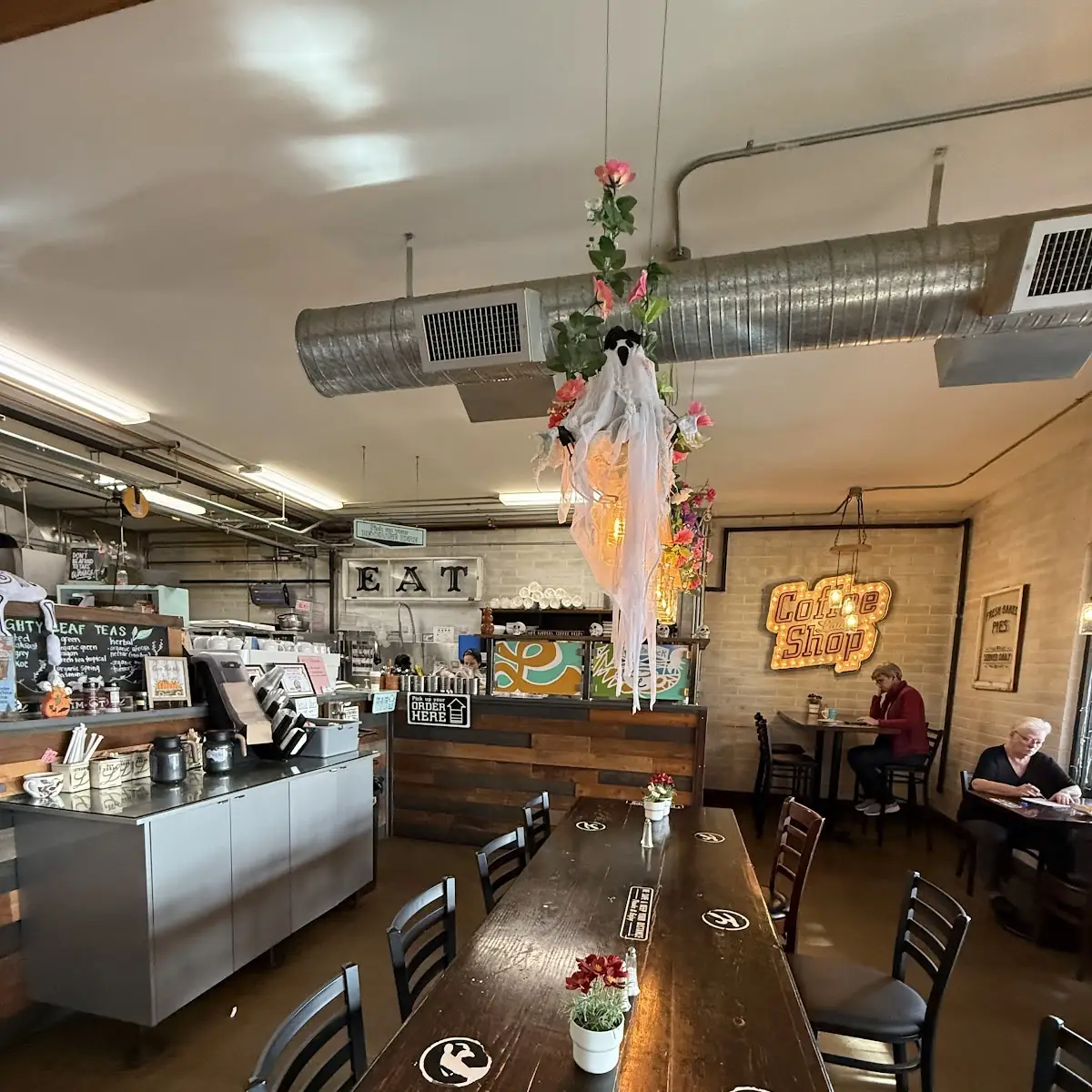 Vibe, Laura's Coffee Corner White Rock