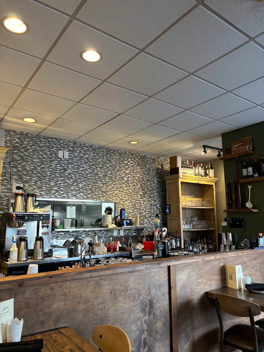 Vibe, Promenade Brasserie