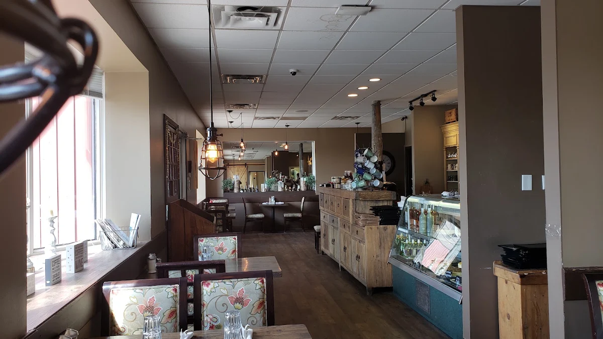 Vibe, Promenade Brasserie