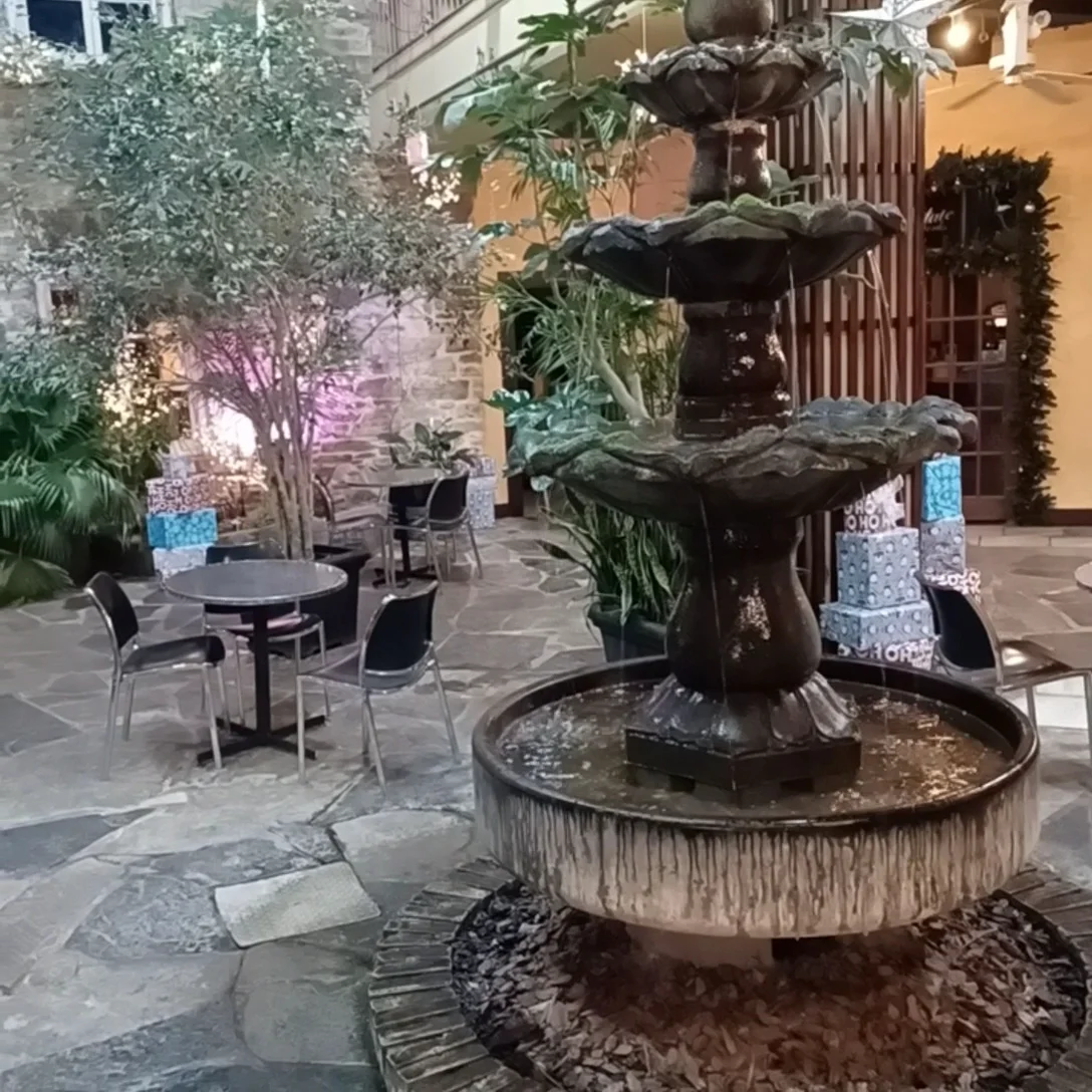 Vibe, Fiddleheads Bar and Grill