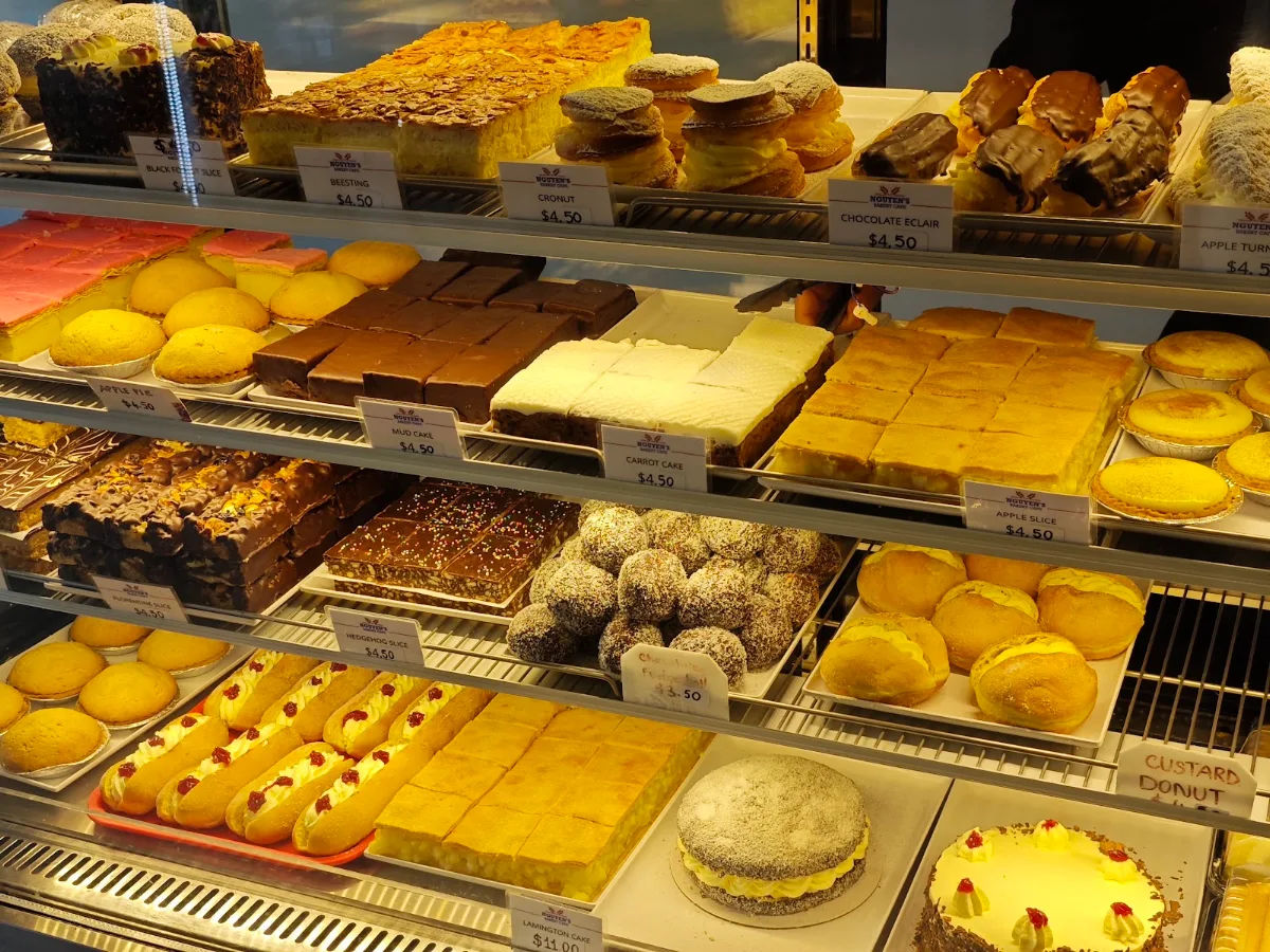 Vibe, Nguyen's Bakery Cafe