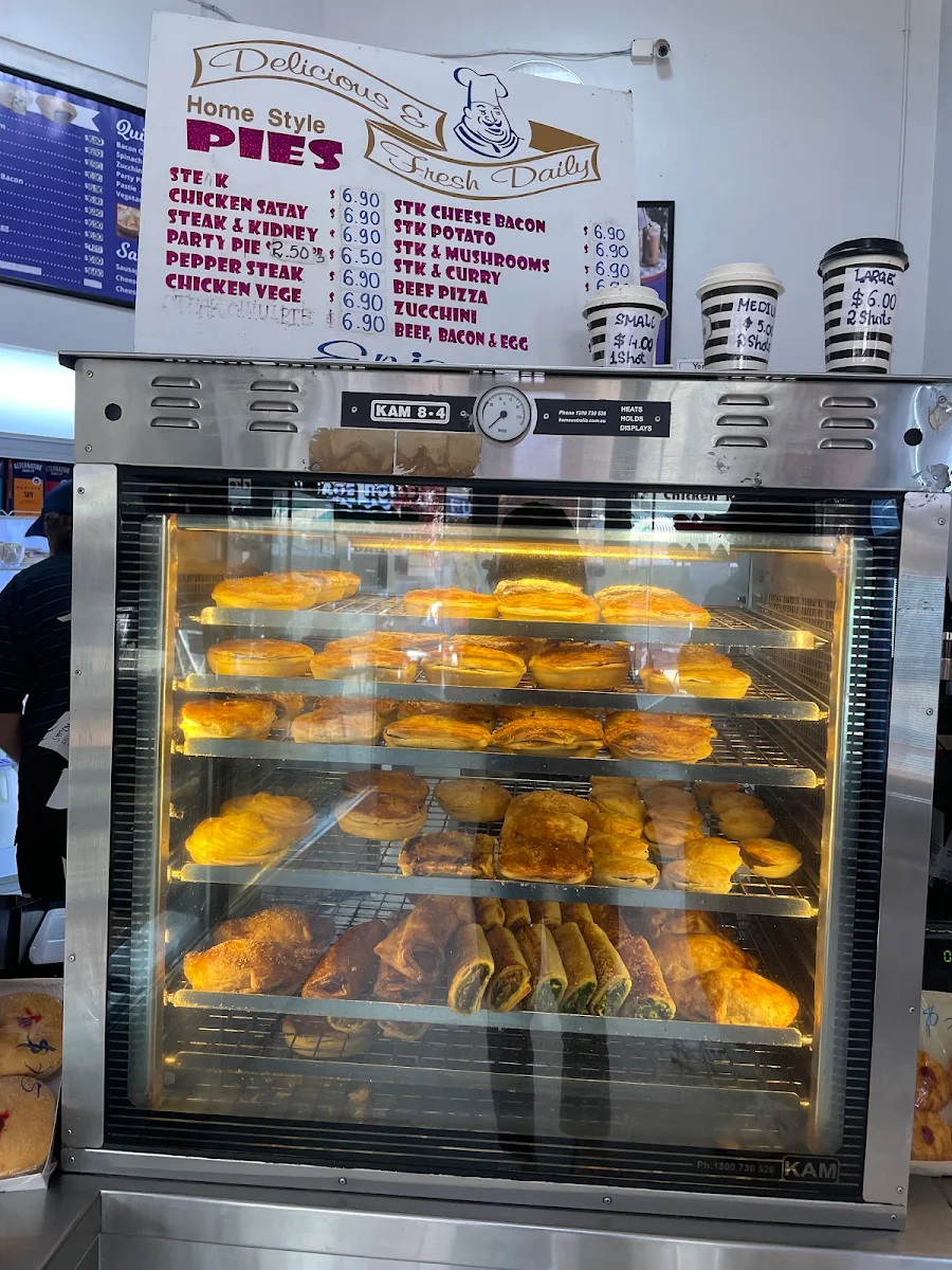 Vibe, Nguyen's Bakery Cafe