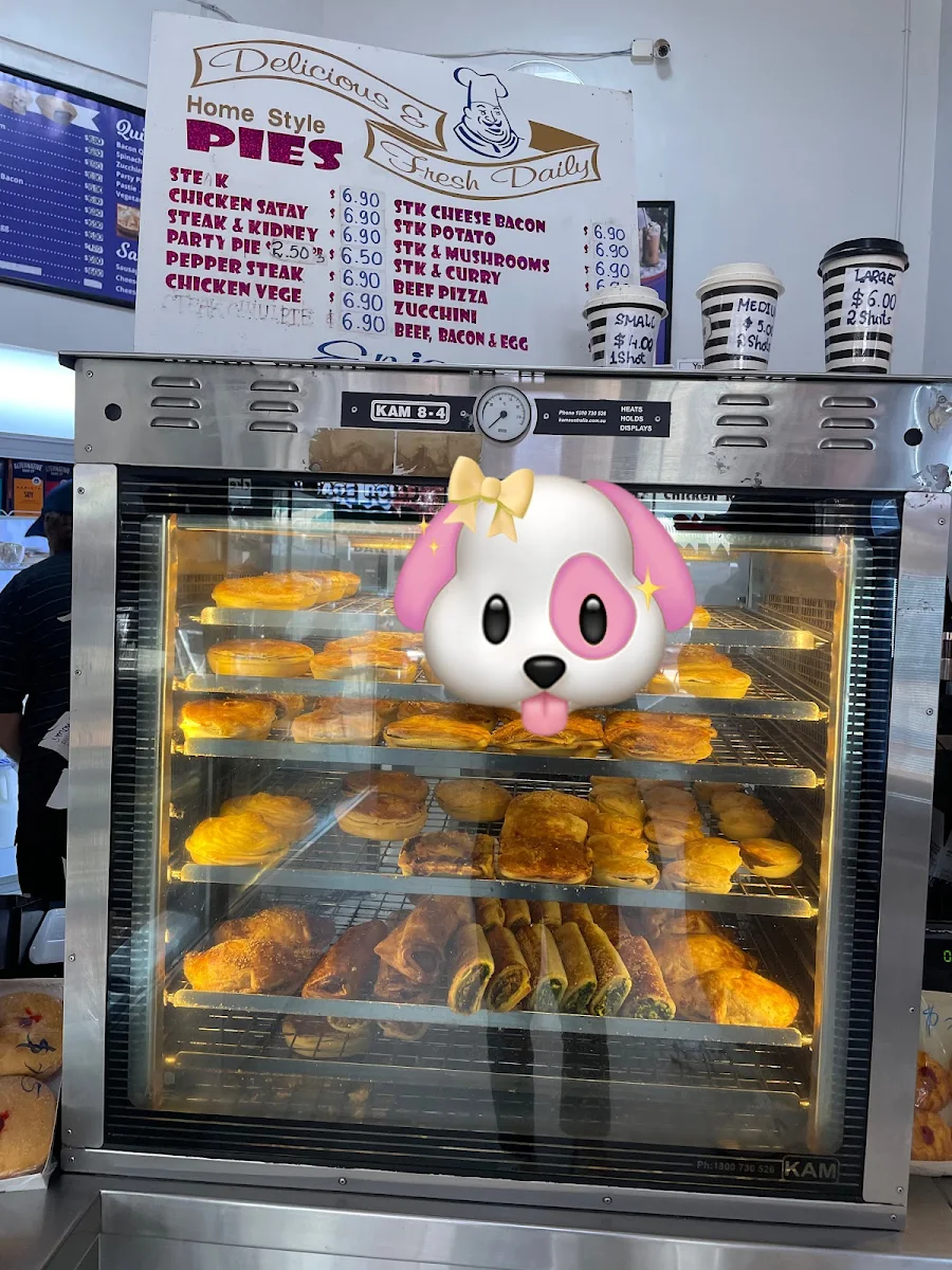 Vibe, Nguyen's Bakery Cafe