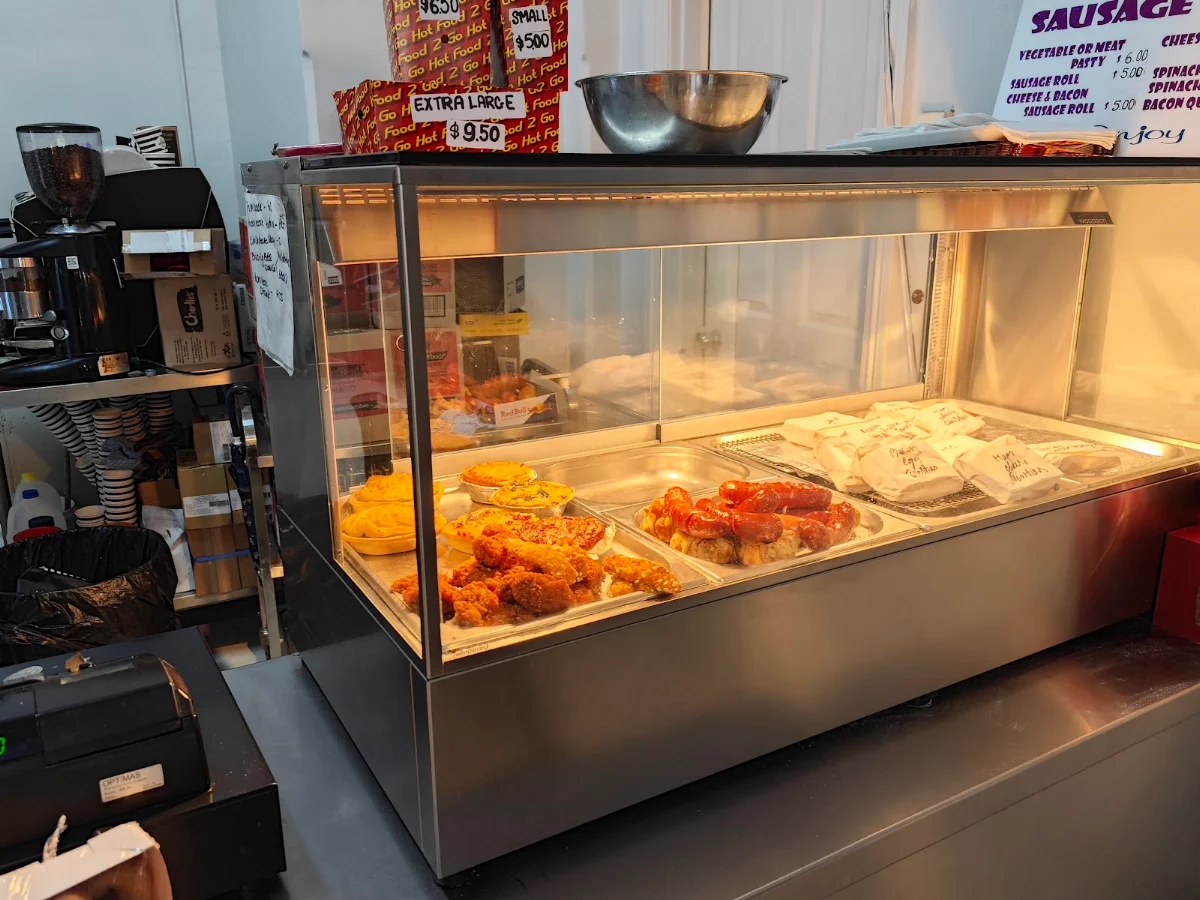 Vibe, Nguyen's Bakery Cafe
