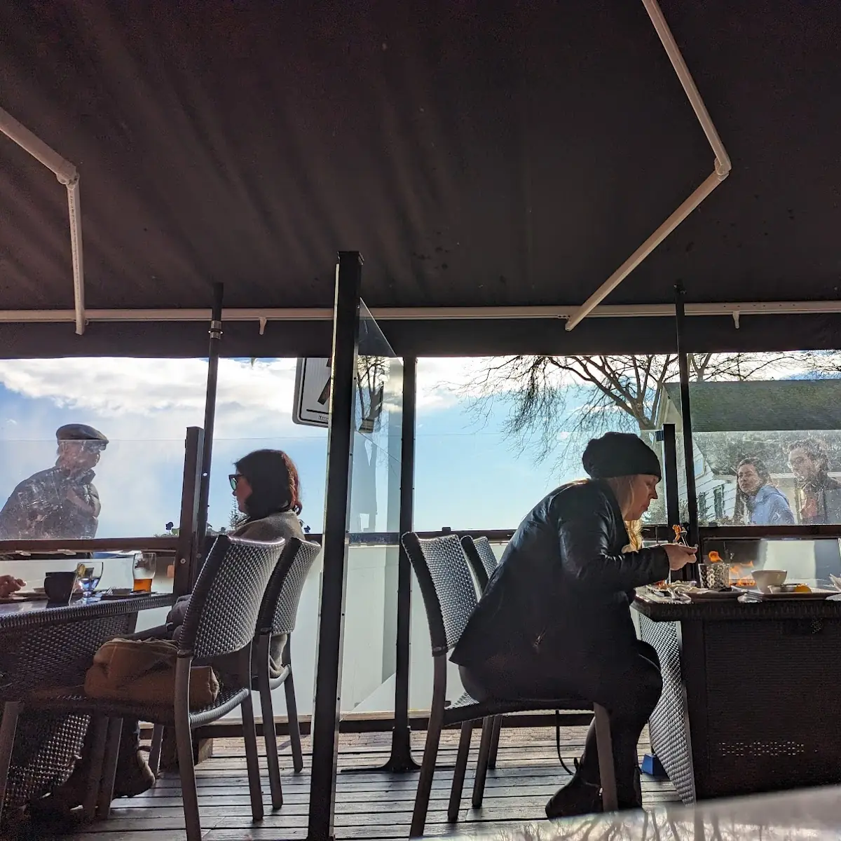 Vibe, Dastaan Modern Indian Cafe and Bistro