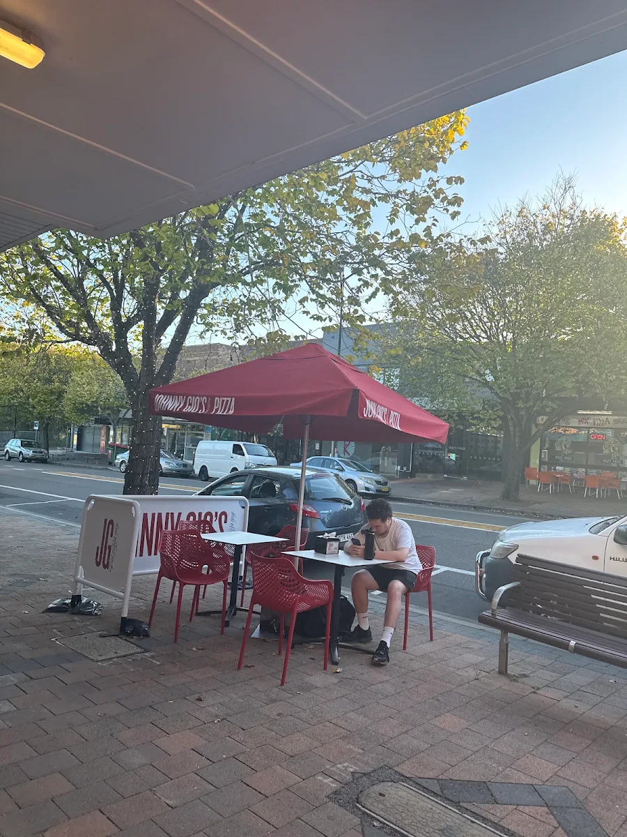 Vibe, Johnny Gio's Pizza Kirrawee