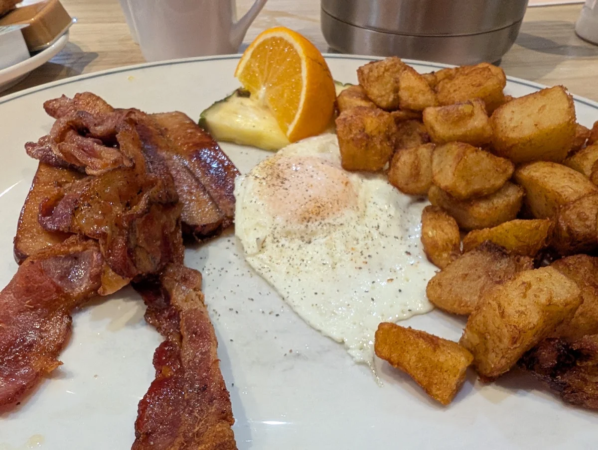 Food & drink, Le wake n bacon