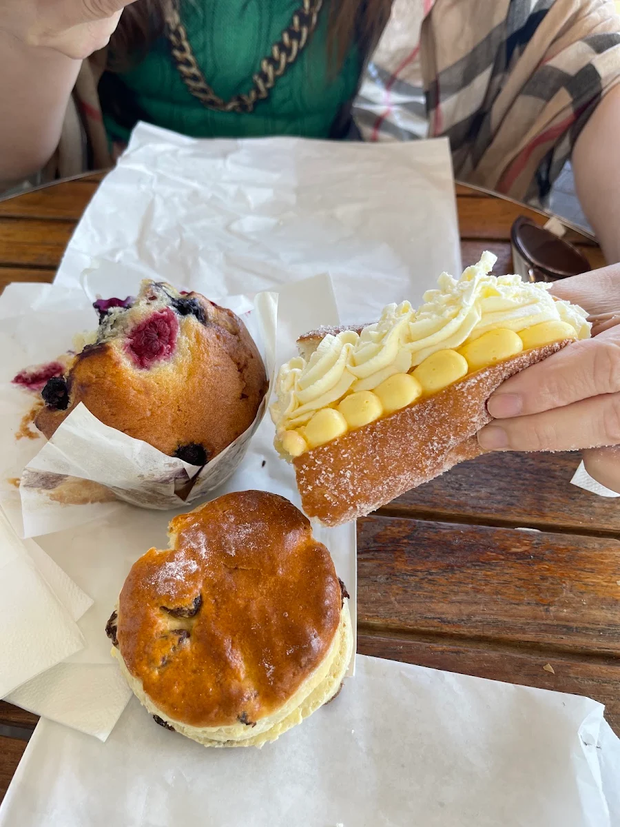 Food & drink, Bakery 37