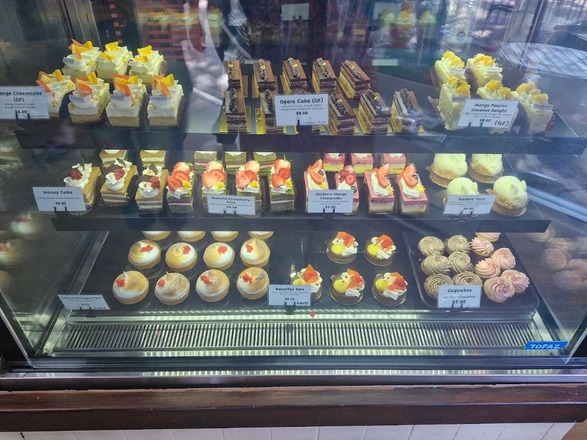 Vibe, Bakery 37